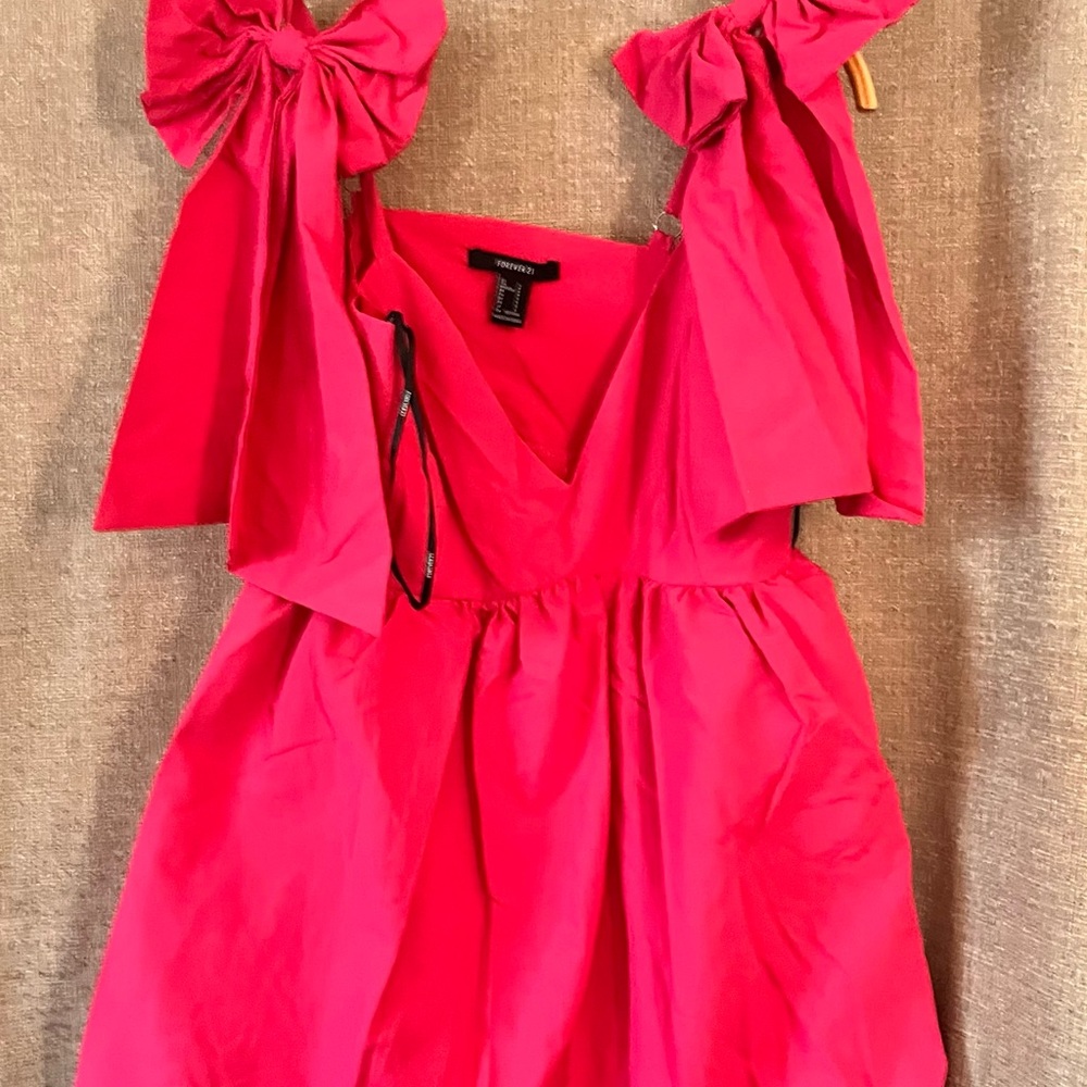 Forever 21 Pink Sundress with V-Neck and Bow Details